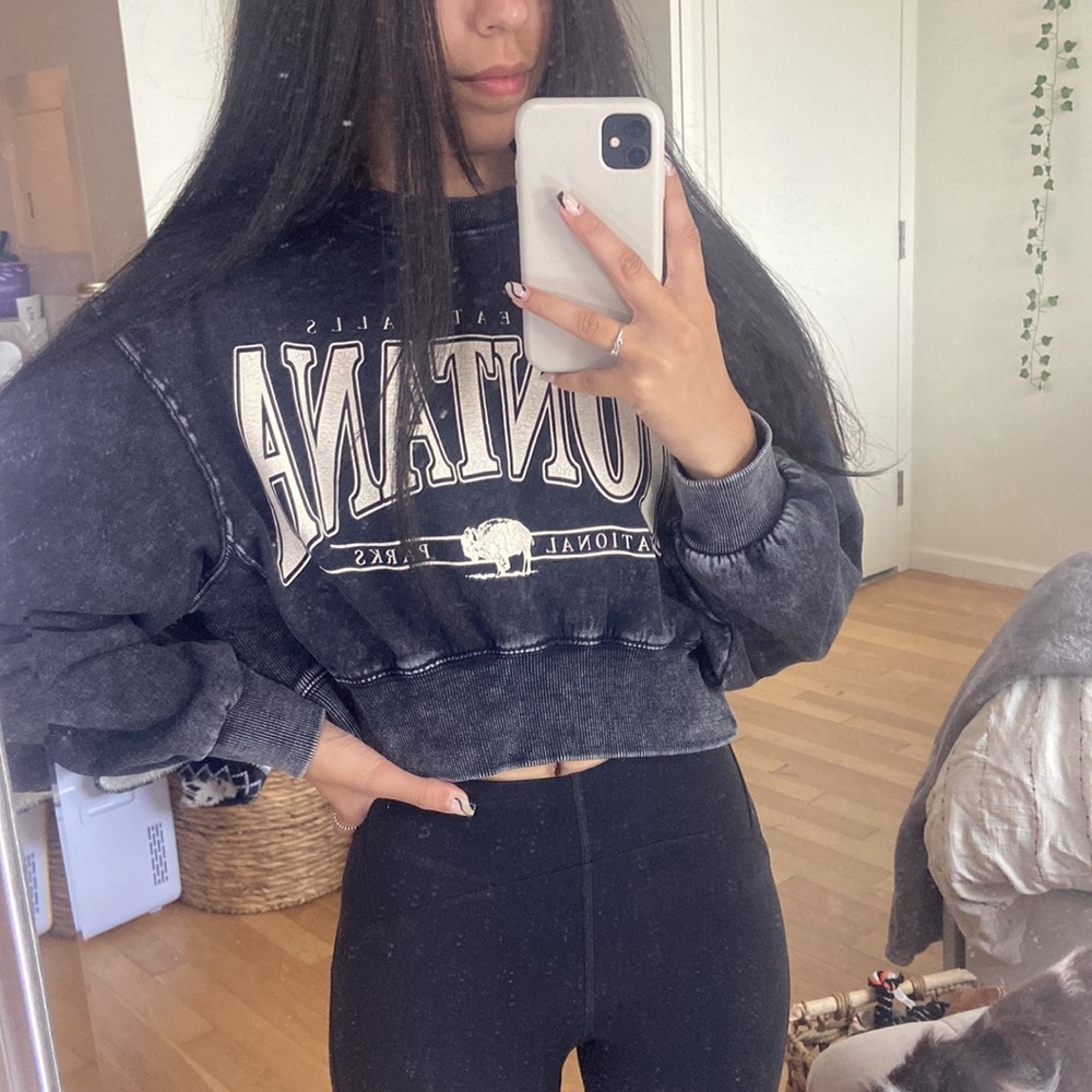 Garage Sweater Crop